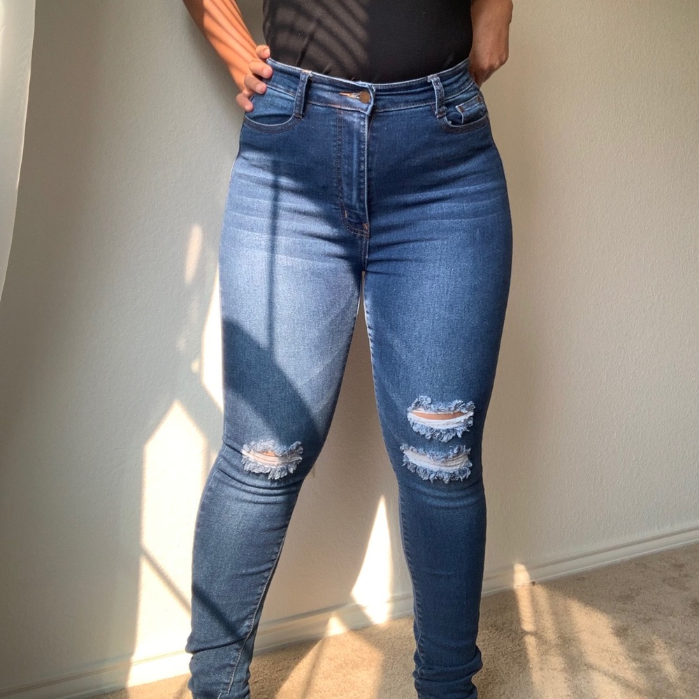 Fashion Nova Distressed Denim Jeans ☺️
